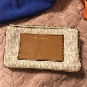 michael kors wallet